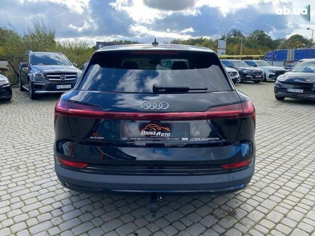 Ауди E-Tron, объемом двигателя 0 л и пробегом 59 тыс. км за 35000 $, фото 5 на Automoto.ua