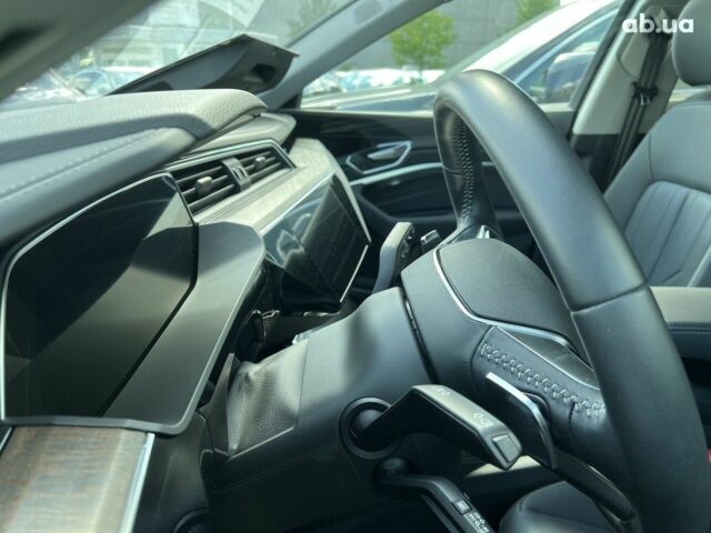 Ауди E-Tron, объемом двигателя 0 л и пробегом 1 тыс. км за 97269 $, фото 22 на Automoto.ua