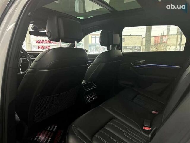 Ауді E-Tron, об'ємом двигуна 0 л та пробігом 20 тис. км за 44990 $, фото 27 на Automoto.ua