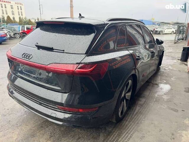 Ауди E-Tron, объемом двигателя 0 л и пробегом 81 тыс. км за 25900 $, фото 5 на Automoto.ua