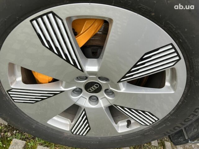 Ауди E-Tron, объемом двигателя 0 л и пробегом 19 тыс. км за 71185 $, фото 24 на Automoto.ua