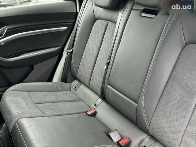 Ауди E-Tron, объемом двигателя 0 л и пробегом 44 тыс. км за 41500 $, фото 18 на Automoto.ua