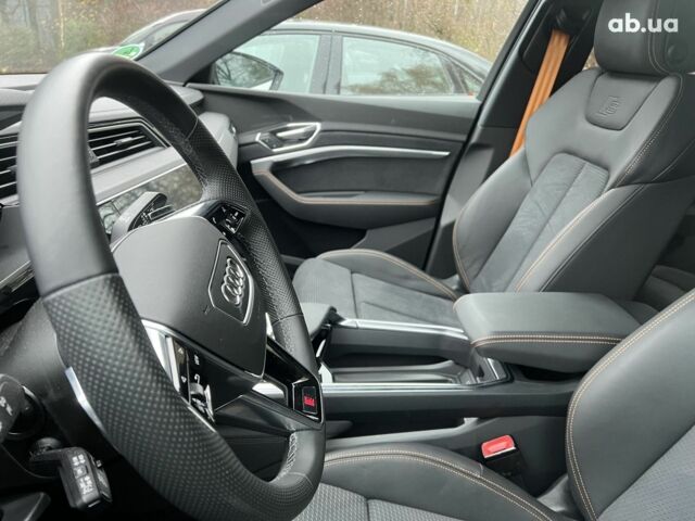 Ауди E-Tron, объемом двигателя 0 л и пробегом 26 тыс. км за 68251 $, фото 19 на Automoto.ua