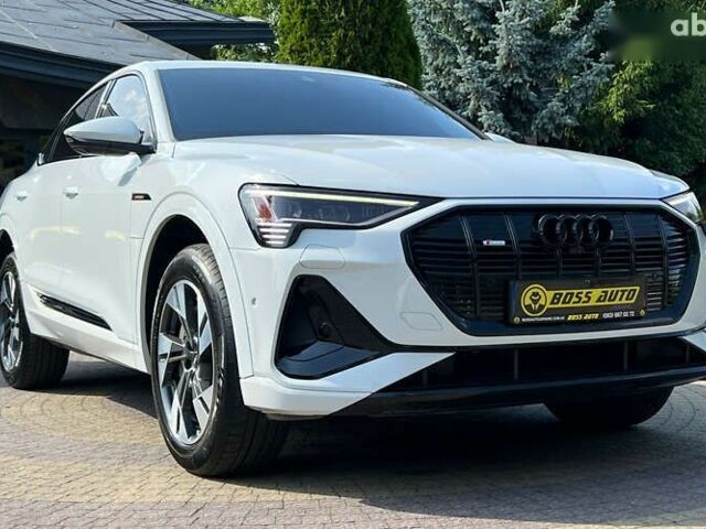 Ауди E-Tron, объемом двигателя 0 л и пробегом 33 тыс. км за 42990 $, фото 8 на Automoto.ua