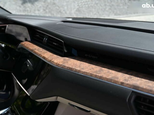 Ауди E-Tron, объемом двигателя 0 л и пробегом 142 тыс. км за 28800 $, фото 15 на Automoto.ua