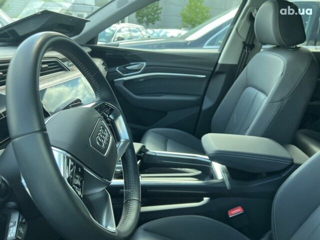 Ауди E-Tron, объемом двигателя 0 л и пробегом 1 тыс. км за 97269 $, фото 23 на Automoto.ua