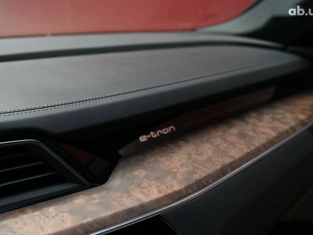 Ауди E-Tron, объемом двигателя 0 л и пробегом 142 тыс. км за 28800 $, фото 24 на Automoto.ua