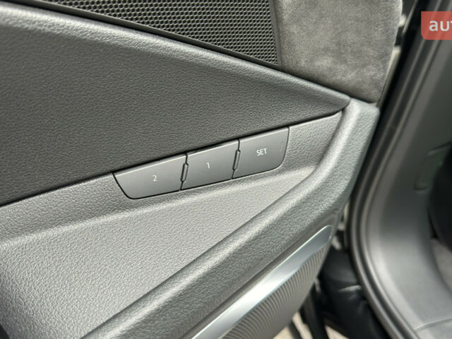 купить новое авто Ауди E-Tron 2023 года от официального дилера Володимир Олександрович Ауди фото