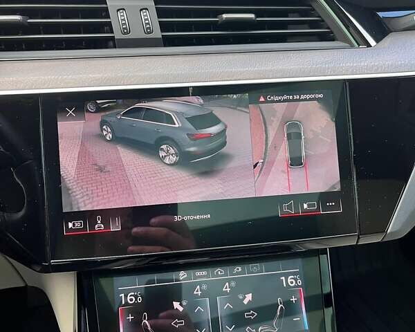 Ауди E-Tron, объемом двигателя 0 л и пробегом 8 тыс. км за 55000 $, фото 31 на Automoto.ua