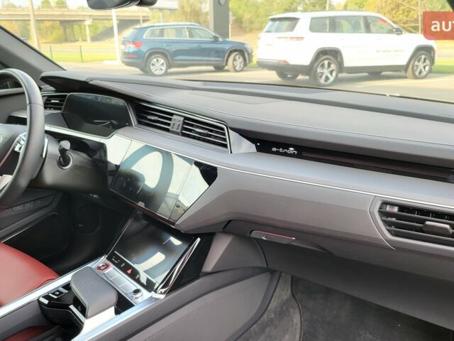 купити нове авто Ауді E-Tron 2023 року від офіційного дилера E-Car Ауді фото