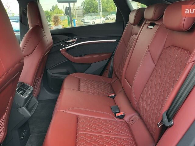 купити нове авто Ауді E-Tron 2023 року від офіційного дилера E-Car Ауді фото