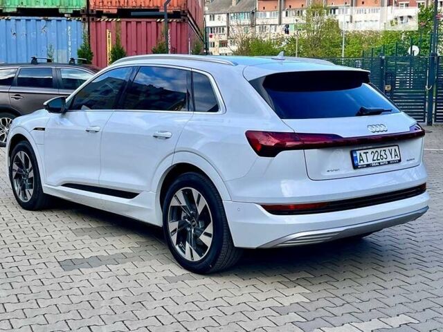 Ауди E-Tron, объемом двигателя 0 л и пробегом 8 тыс. км за 55000 $, фото 10 на Automoto.ua