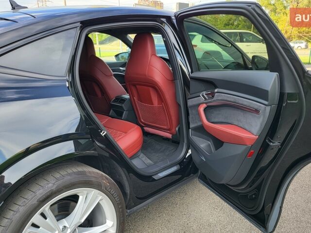 купити нове авто Ауді E-Tron 2023 року від офіційного дилера E-Car Ауді фото