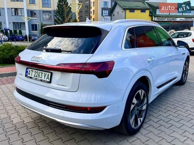 Ауди E-Tron, объемом двигателя 0 л и пробегом 8 тыс. км за 55000 $, фото 2 на Automoto.ua