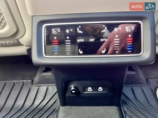 Ауди E-Tron, объемом двигателя 0 л и пробегом 8 тыс. км за 55000 $, фото 25 на Automoto.ua