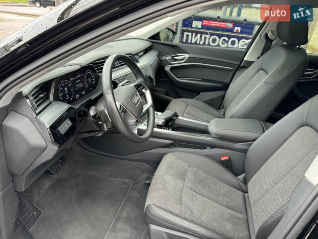 Ауди E-Tron, объемом двигателя 0 л и пробегом 55 тыс. км за 32500 $, фото 26 на Automoto.ua