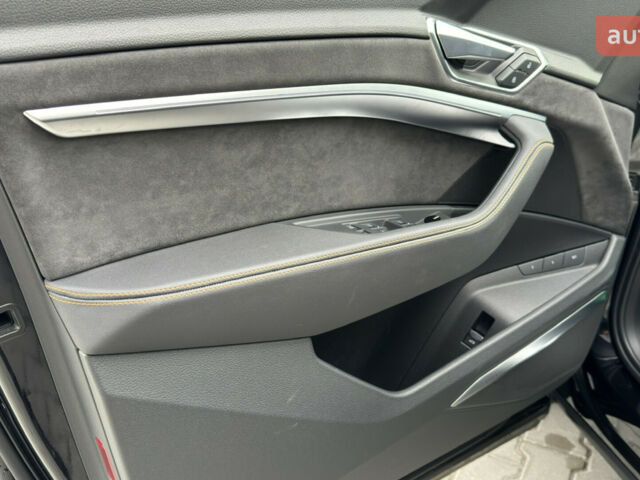 купить новое авто Ауди E-Tron 2023 года от официального дилера Володимир Олександрович Ауди фото