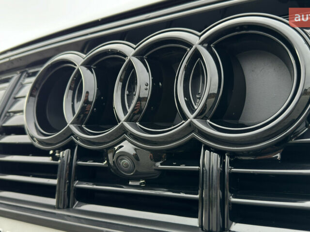 купить новое авто Ауди E-Tron 2023 года от официального дилера Володимир Олександрович Ауди фото