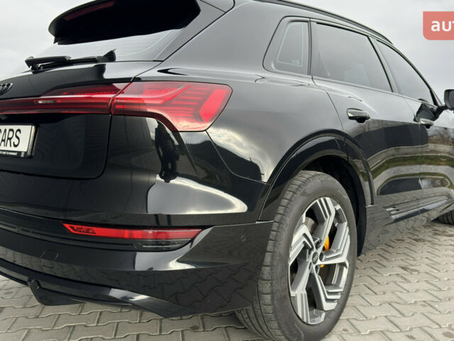 купить новое авто Ауди E-Tron 2023 года от официального дилера Володимир Олександрович Ауди фото