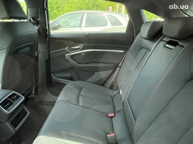 Ауді E-Tron, об'ємом двигуна 0 л та пробігом 1 тис. км за 104768 $, фото 33 на Automoto.ua