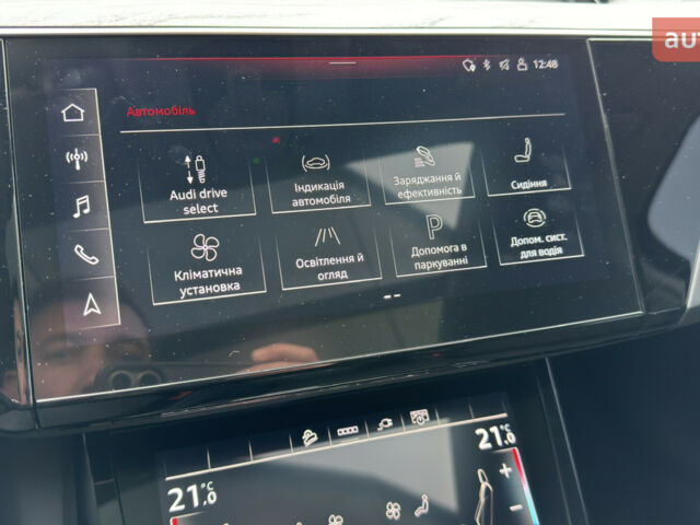 купить новое авто Ауди E-Tron 2023 года от официального дилера Володимир Олександрович Ауди фото