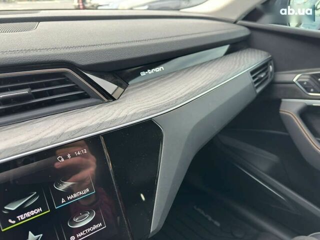 Ауди E-Tron, объемом двигателя 0 л и пробегом 1 тыс. км за 45000 $, фото 14 на Automoto.ua
