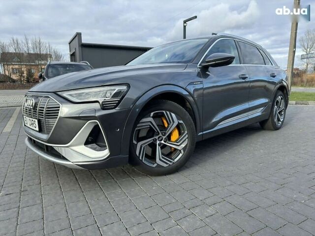 Ауди E-Tron, объемом двигателя 0 л и пробегом 1 тыс. км за 45000 $, фото 1 на Automoto.ua
