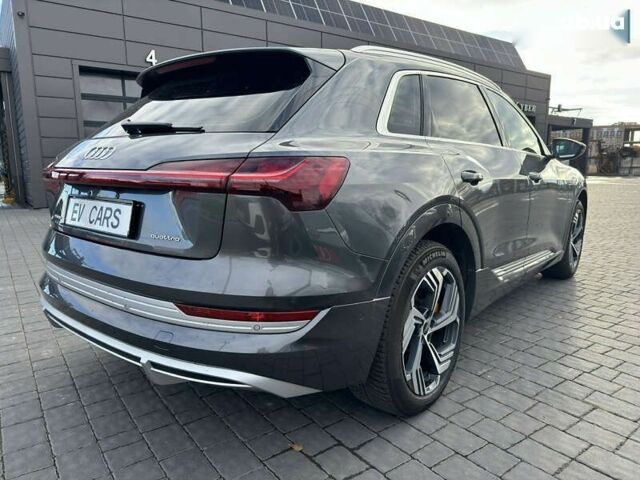 Ауди E-Tron, объемом двигателя 0 л и пробегом 1 тыс. км за 45000 $, фото 7 на Automoto.ua