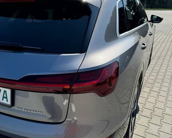 Серый Ауди E-Tron, объемом двигателя 0 л и пробегом 141 тыс. км за 27900 $, фото 19 на Automoto.ua