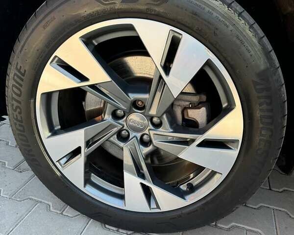 Серый Ауди E-Tron, объемом двигателя 0 л и пробегом 141 тыс. км за 27900 $, фото 48 на Automoto.ua