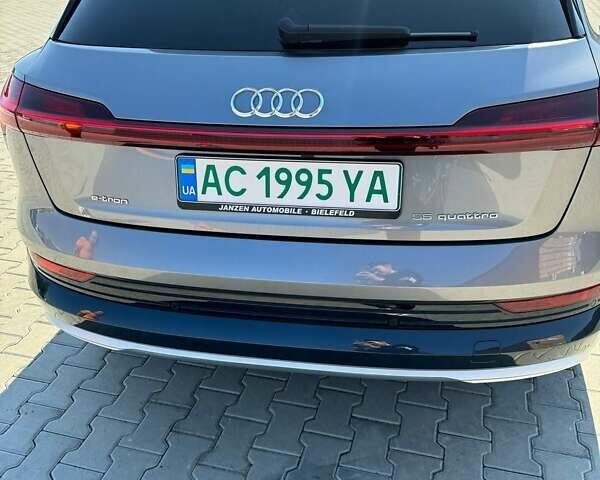 Серый Ауди E-Tron, объемом двигателя 0 л и пробегом 141 тыс. км за 27900 $, фото 32 на Automoto.ua