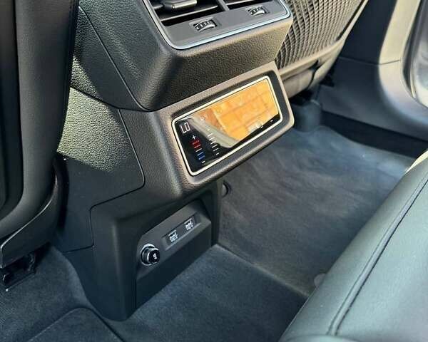 Серый Ауди E-Tron, объемом двигателя 0 л и пробегом 141 тыс. км за 27900 $, фото 47 на Automoto.ua