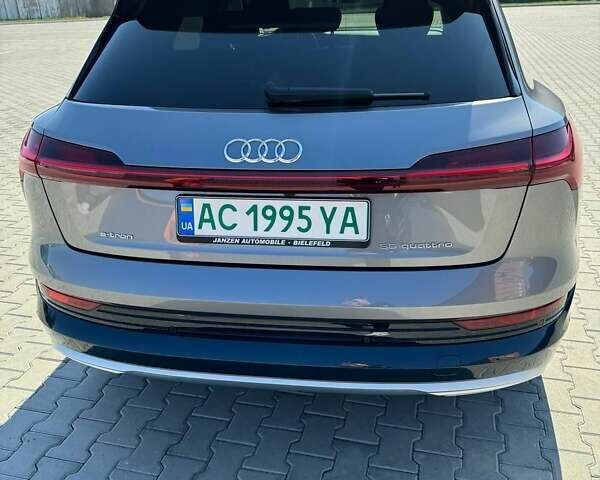 Серый Ауди E-Tron, объемом двигателя 0 л и пробегом 141 тыс. км за 27900 $, фото 33 на Automoto.ua