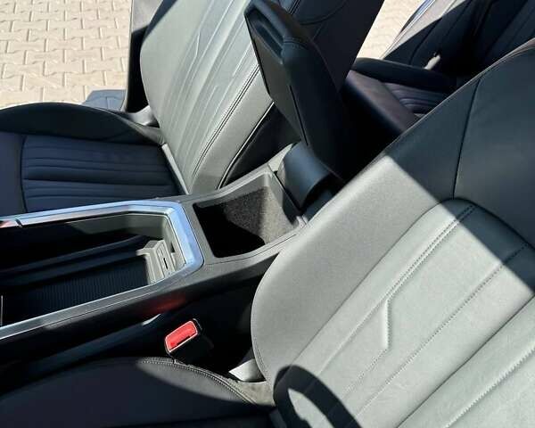 Серый Ауди E-Tron, объемом двигателя 0 л и пробегом 141 тыс. км за 27900 $, фото 40 на Automoto.ua