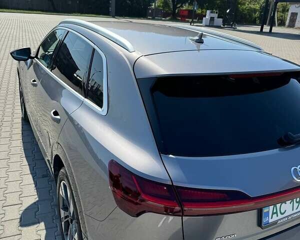 Серый Ауди E-Tron, объемом двигателя 0 л и пробегом 141 тыс. км за 27900 $, фото 26 на Automoto.ua