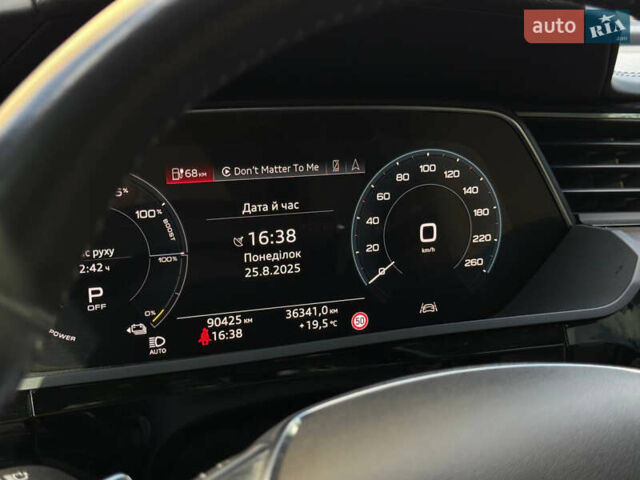 Серый Ауди E-Tron, объемом двигателя 0 л и пробегом 90 тыс. км за 42500 $, фото 16 на Automoto.ua