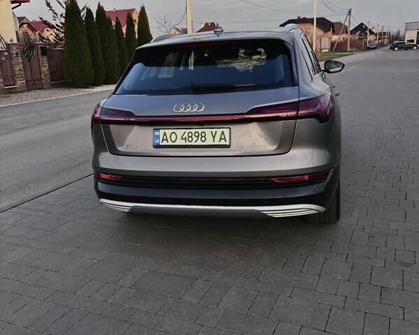 Серый Ауди E-Tron, объемом двигателя 0 л и пробегом 94 тыс. км за 33800 $, фото 28 на Automoto.ua