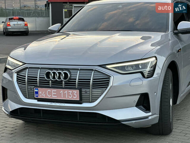 Серый Ауди E-Tron, объемом двигателя 0 л и пробегом 161 тыс. км за 25500 $, фото 5 на Automoto.ua