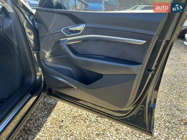 Сірий Ауді E-Tron, об'ємом двигуна 0 л та пробігом 148 тис. км за 29900 $, фото 16 на Automoto.ua