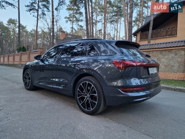 Серый Ауди E-Tron, объемом двигателя 0 л и пробегом 42 тыс. км за 36500 $, фото 5 на Automoto.ua