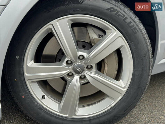 Сірий Ауді E-Tron, об'ємом двигуна 0 л та пробігом 69 тис. км за 32500 $, фото 7 на Automoto.ua