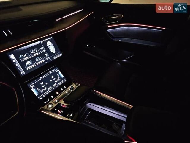 Серый Ауди E-Tron, объемом двигателя 0 л и пробегом 121 тыс. км за 27700 $, фото 46 на Automoto.ua