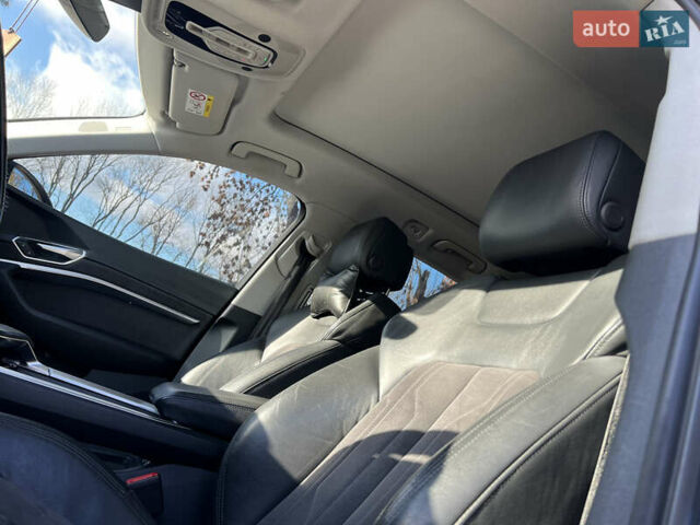 Сірий Ауді E-Tron, об'ємом двигуна 0 л та пробігом 148 тис. км за 29900 $, фото 12 на Automoto.ua