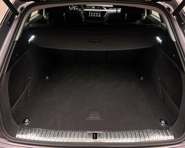 Серый Ауди E-Tron, объемом двигателя 0 л и пробегом 86 тыс. км за 31000 $, фото 4 на Automoto.ua