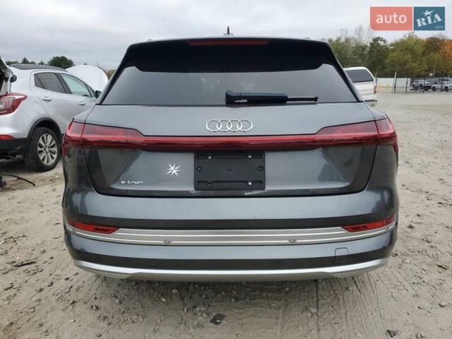 Серый Ауди E-Tron, объемом двигателя 0 л и пробегом 43 тыс. км за 9000 $, фото 5 на Automoto.ua
