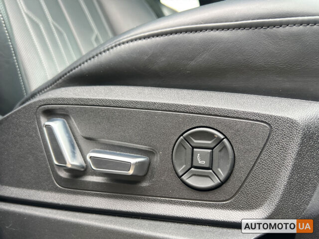 Сірий Ауді E-Tron, об'ємом двигуна 95 л та пробігом 65 тис. км за 33200 $, фото 10 на Automoto.ua