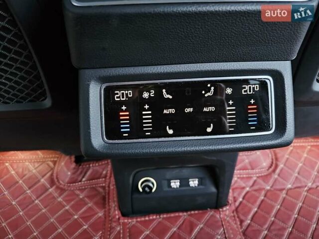 Серый Ауди E-Tron, объемом двигателя 0 л и пробегом 121 тыс. км за 27700 $, фото 31 на Automoto.ua