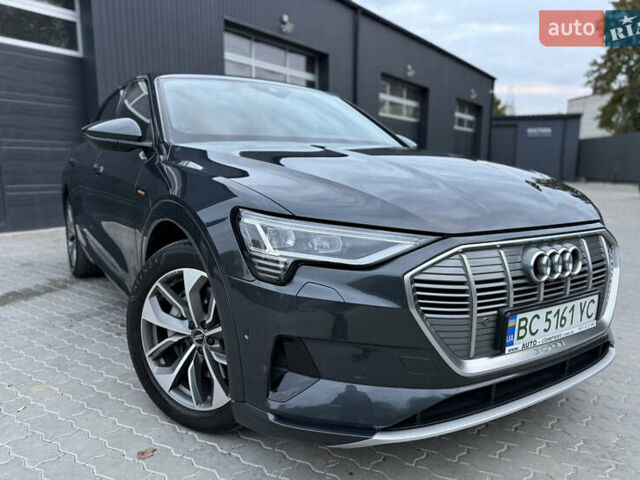 Сірий Ауді E-Tron, об'ємом двигуна 0 л та пробігом 190 тис. км за 26900 $, фото 3 на Automoto.ua