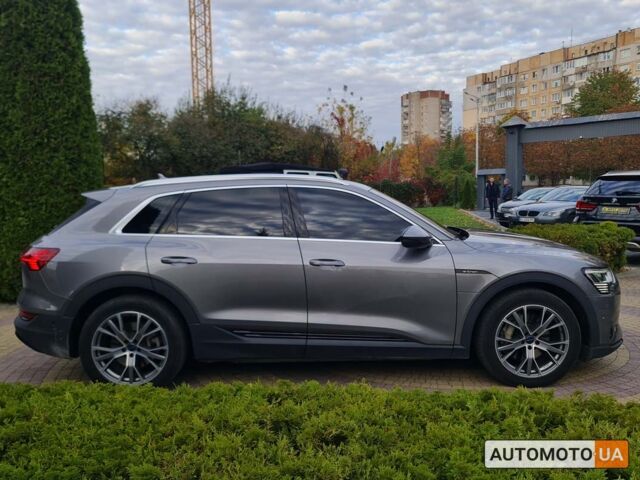 Серый Ауди E-Tron, объемом двигателя 95 л и пробегом 118 тыс. км за 37999 $, фото 1 на Automoto.ua
