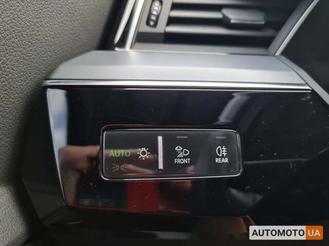 Серый Ауди E-Tron, объемом двигателя 95 л и пробегом 118 тыс. км за 37999 $, фото 13 на Automoto.ua